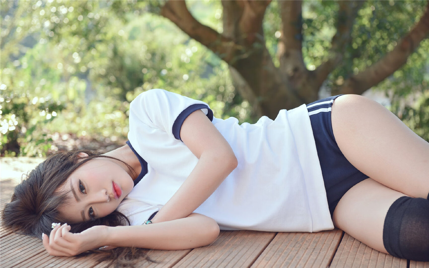 乐鱼体育网页登录-亚冠联赛中国足球战平 球迷热情高涨，亚冠中国球队战绩