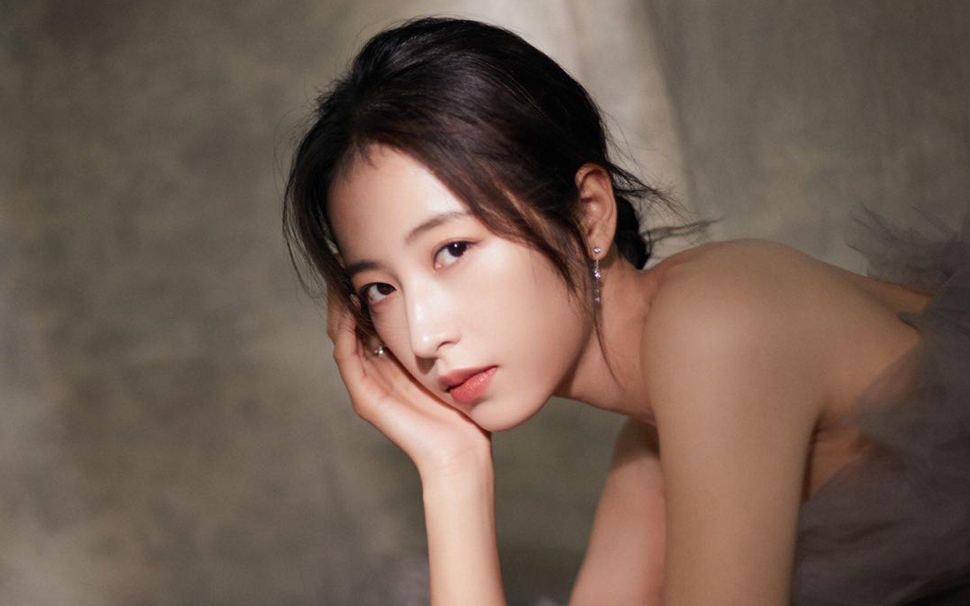 直播技术应用丰富观众互动体验,现场直播的技术要素