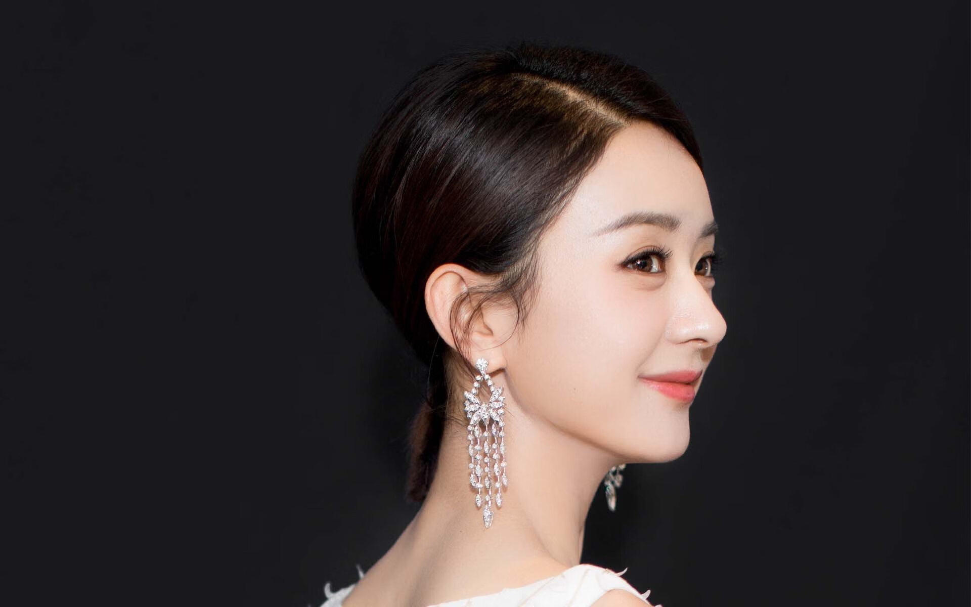 绿色生态与竞技体育交汇于湖滨赛场,绿色生态与竞技体育交汇于湖滨赛场有关系吗