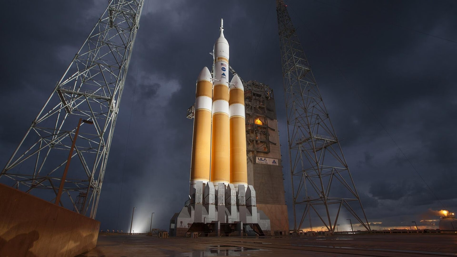 曼城边路快马送出两次助攻,曼城边锋